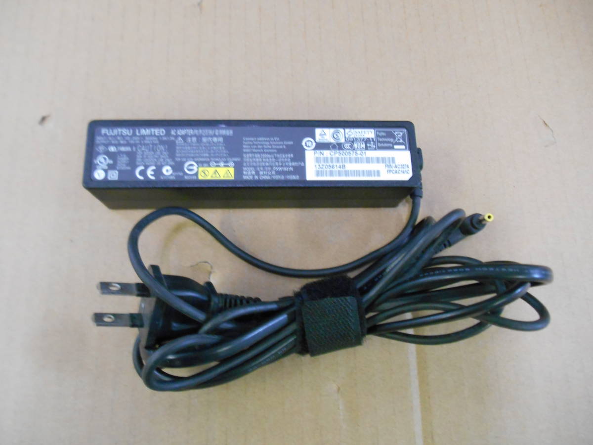 FUJITSU AC adapter PXW1931N 19V 3.16A outer diameter 3.5 inside diameter 1.4 (9