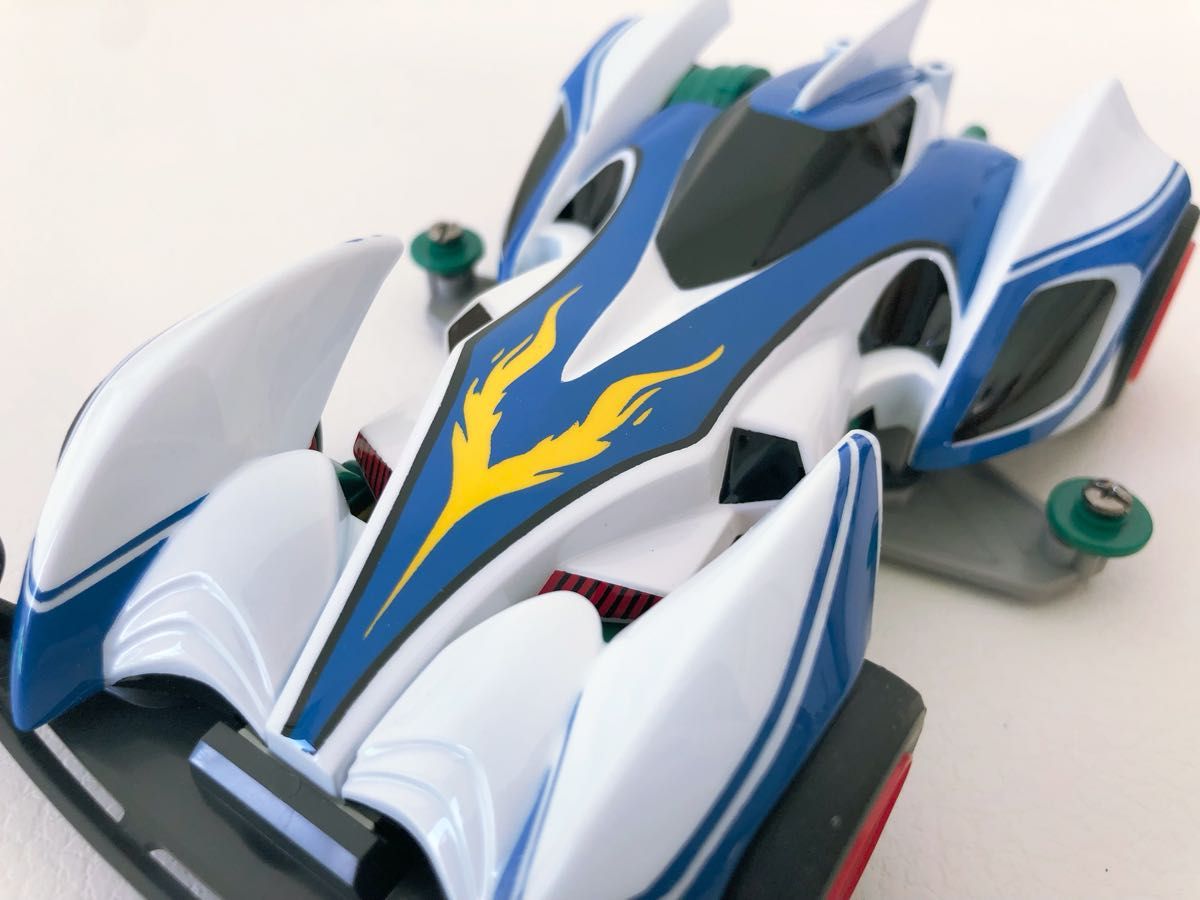 極美品・塗装済み】ミニ四駆 爆走兄弟レッツ&ゴー シャイニング 極美品・塗装済み】ミニ四駆 爆走兄弟レッツ&ゴー シャイニング