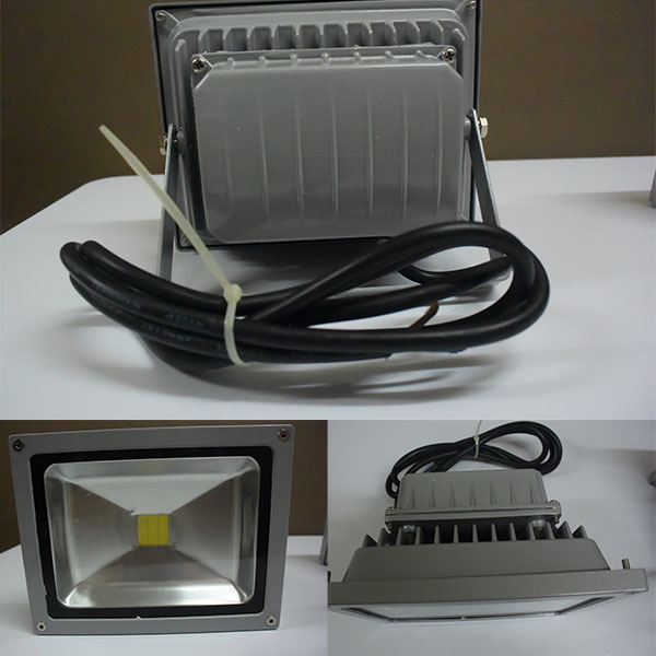 ●２個セット●１円新品　LED投光器 20W　DC12V/24V兼用　アルミ合金　6000K　防水 看板照明 作業灯 外灯　船　作業灯　重機トラック　_画像3