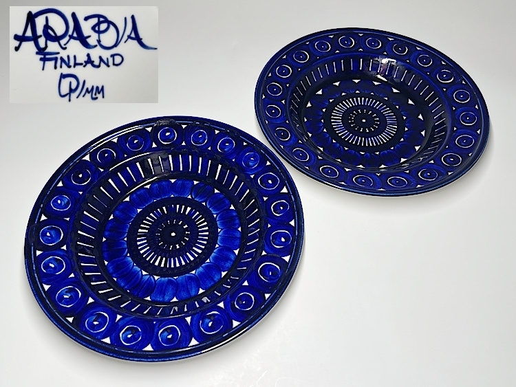 【瑞】アラビア ARABIA ブルー 大皿 ２枚 直径２３ｃｍ_画像1