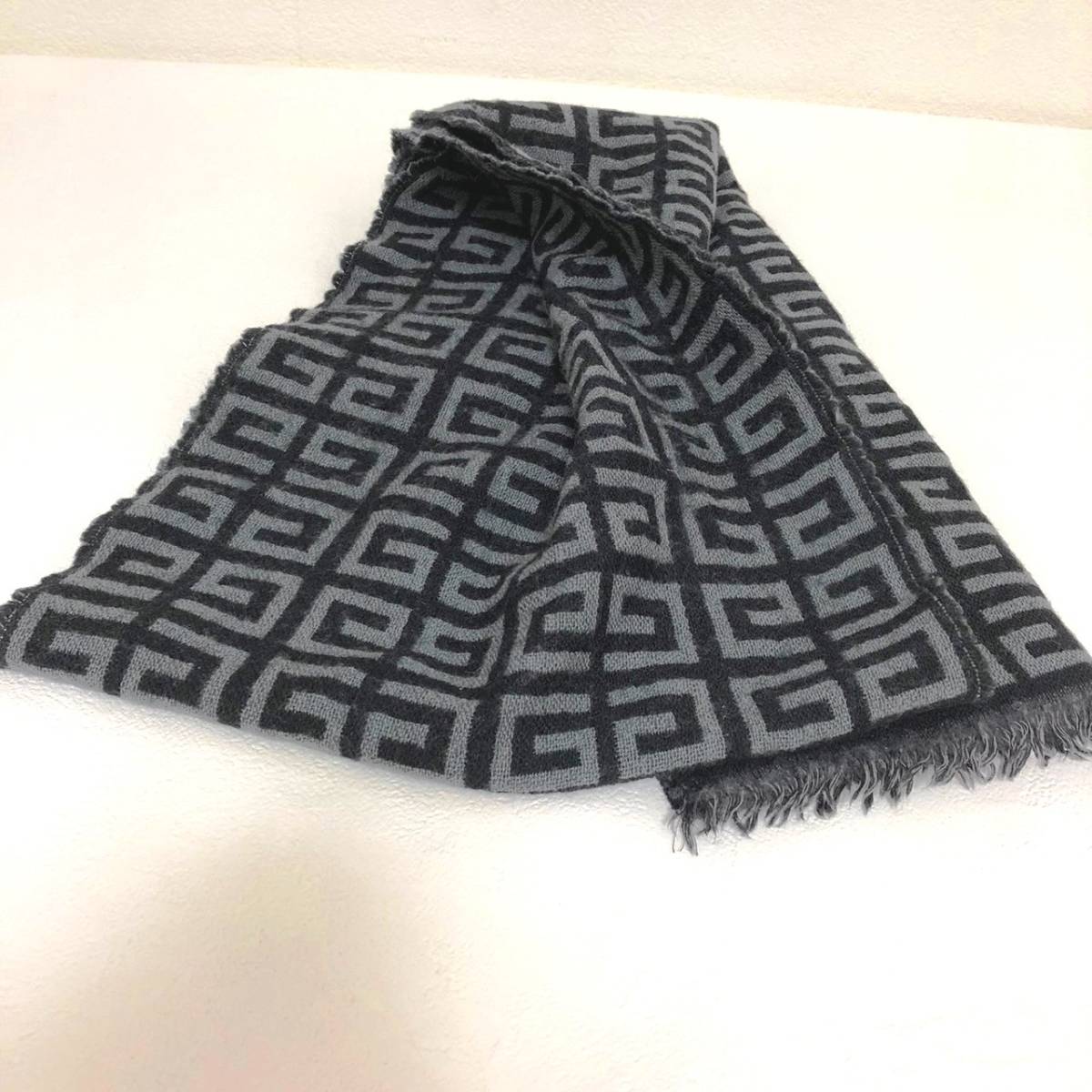◇お洒落な逸品◇ジバンシイ/ GIVENCHY マフラーブラックグレー ◇お洒落な逸品◇ジバンシイ/ GIVENCHY マフラーブラックグレー