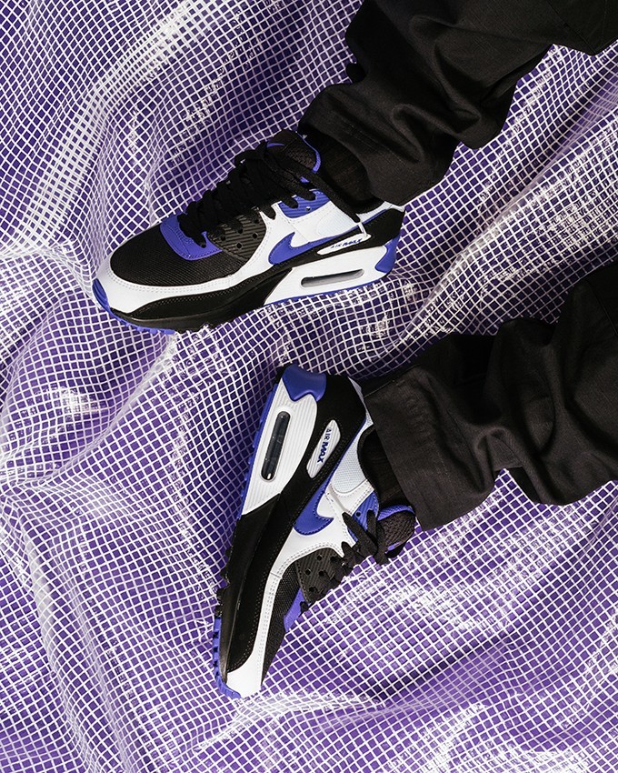 T22【特価/Used/良品/入手困難】NIKE AIR MAX 90 BLACK/PERSIAN VIOLET-WHITE/Jordan sb force atmos AIRMAX dunk acg supreme 1 2 4 95_画像1