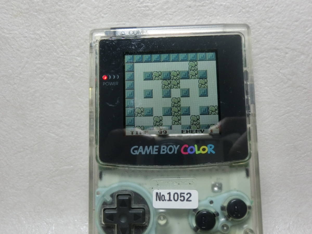 【№1052-ｇ5011】中古：Nintendo　GAMEBOY　COLOR　ゲームボーイカラー　CGB-001　ソフト付　作動品_画像4