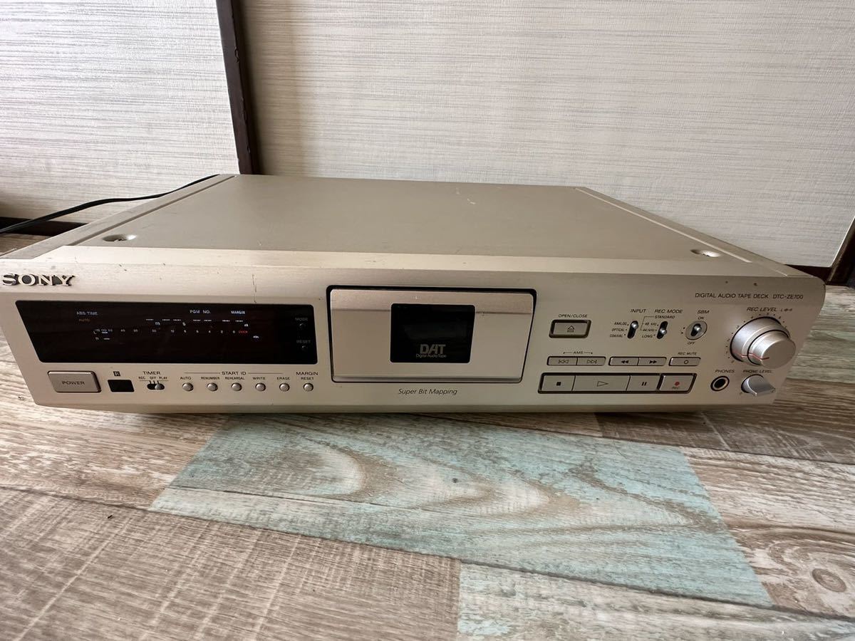 SONY ソニー DAT DTC -ZE 700_画像1