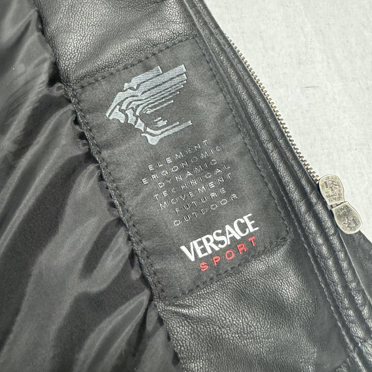 最高級 ヴェルサーチ VERSACE SPORT レザージャケット コート ベルト付き 黒 ブラック LL相当 メンズ イタリア製 ヴィンテージ d28_画像9