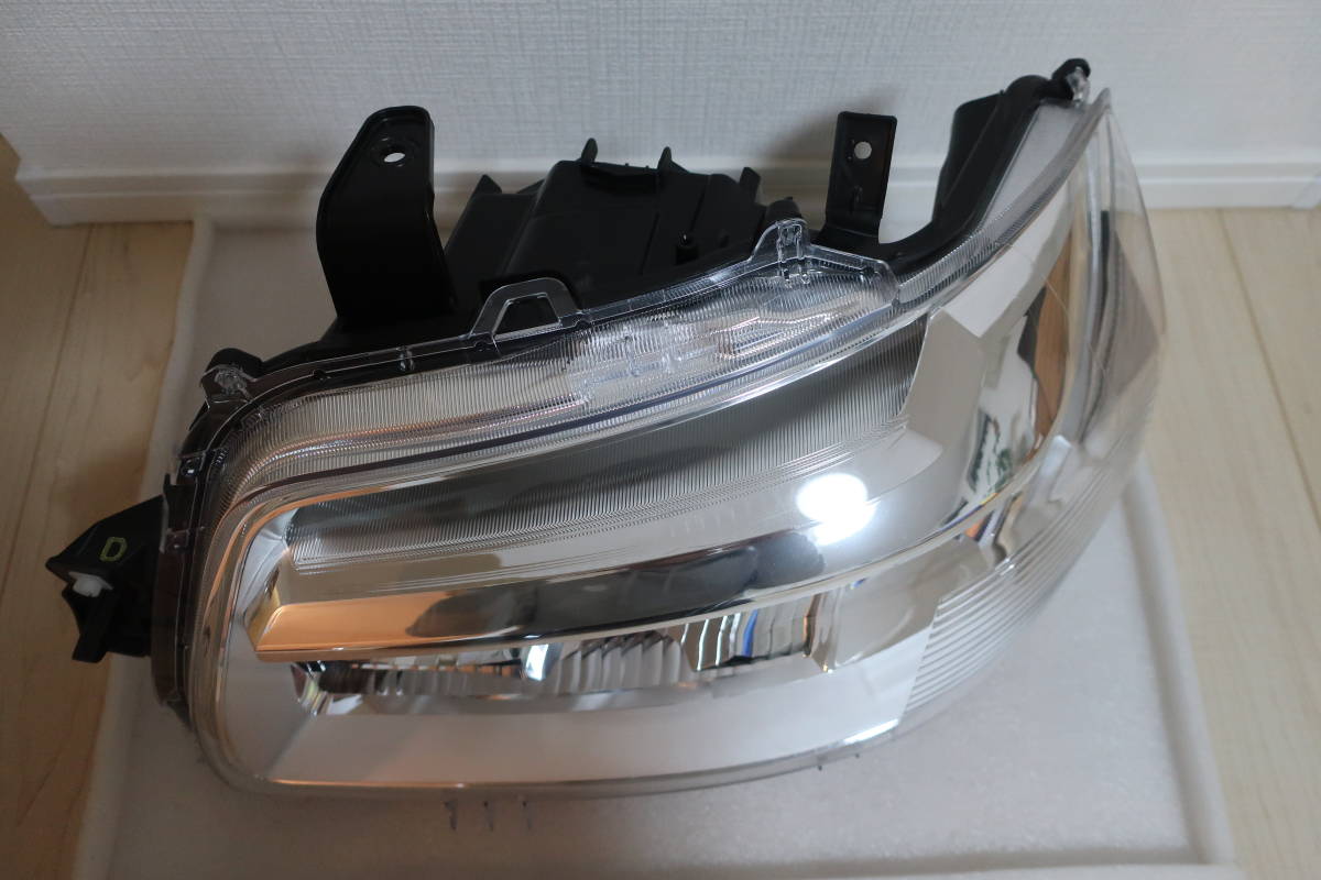 トヨタ TOYOTA タウンエース バン トラック 後期 純正 左 LED ヘッドライト S403M S413M Koito 100-8J009 打刻 D_画像4