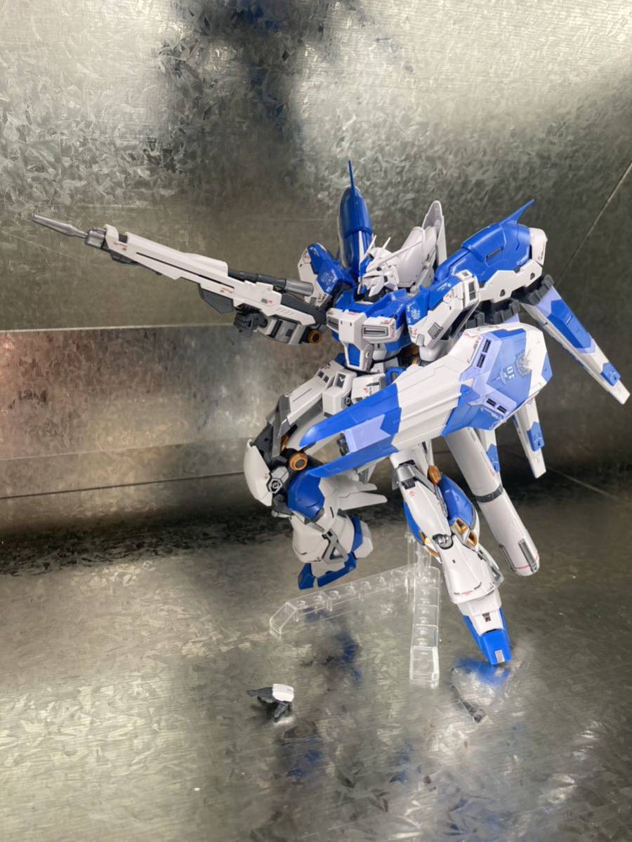 同梱可　RG 1/144 RX-93-ν2 Hi-νガンダム　ハイニューガンダム　ガンプラ　完成品　ジャンク　素組　② 台座付_画像1