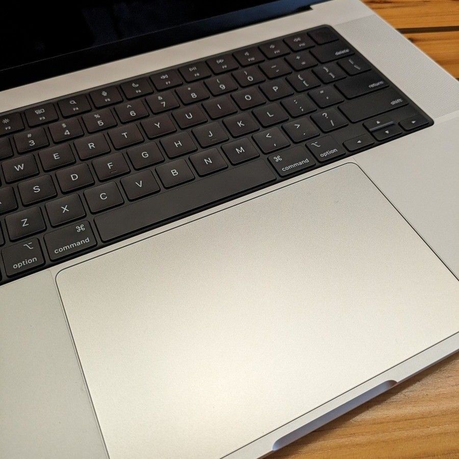 16インチ MacBook Pro M1 Max メモリ 32GB SSD 2TB USキーボード 16インチ MacBook Pro M1 Max メモリ 32GB SSD 2TB USキーボード