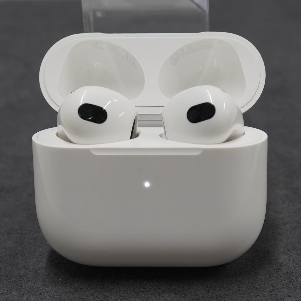 Apple AirPods 第三世代 MagSafe充電ケース付 USED超美品 ワイヤレス