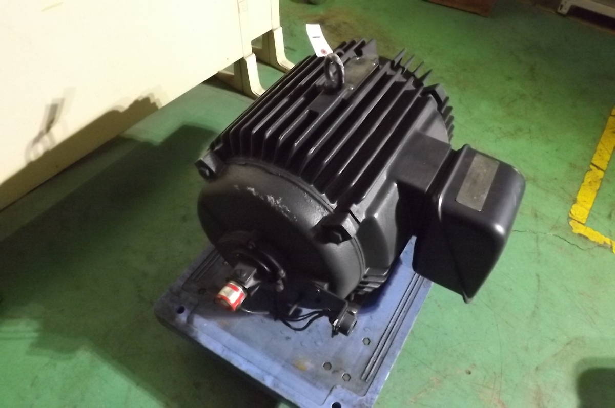 Yahoo!オークション - 未使用 ① 異電圧 160V 東芝 VF-V3 モータ Yahoo!オークション - 未使用 ① 異電圧 160V 東芝 VF-V3 モータ