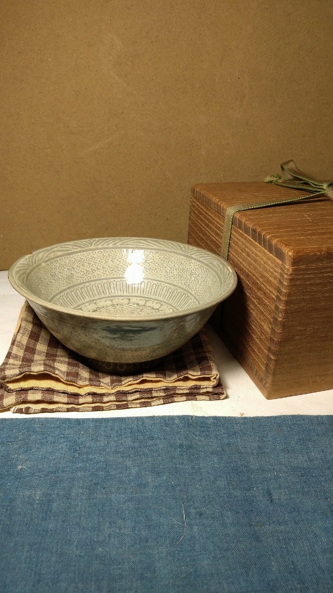 李朝花三嶋茶碗 Yahoo!オークション - 【哲】【特別出品】最上手の李朝花三島