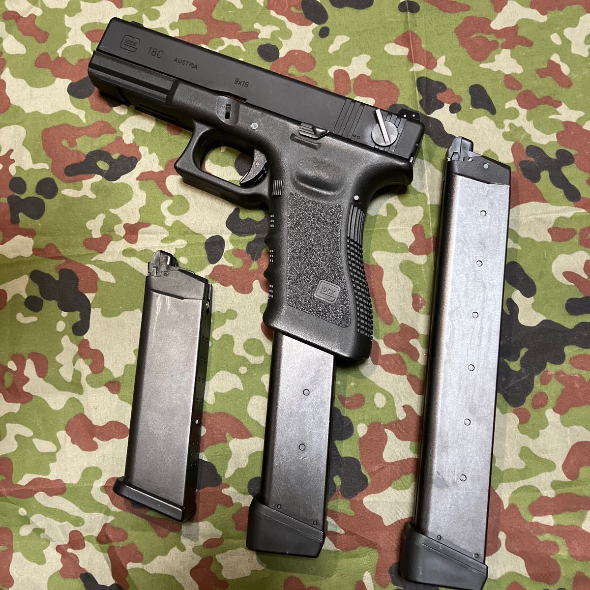 マルイグロック18C ガスブローバックカスタム ロングマガジン2本 マルイグロック18C ガスブローバックカスタム ロングマガジン2本