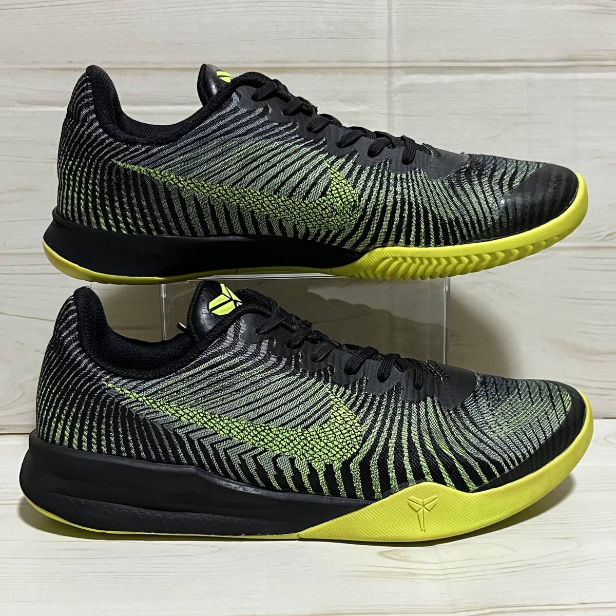 nike Kobe KB Mentality II ナイキ コービー メンタリティ 2 818952-006 黒×黄緑 US8.5 26.5cm 美品