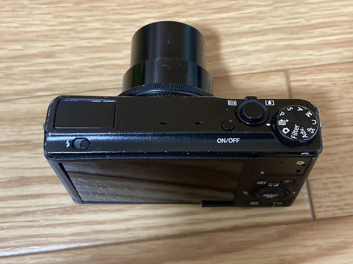FUJIFILM XQ1 FUJINON 6.4-25.6mm 1:1.8-4.9 コンパクトカメラ ブラック フジフイルム ジャンク_画像4