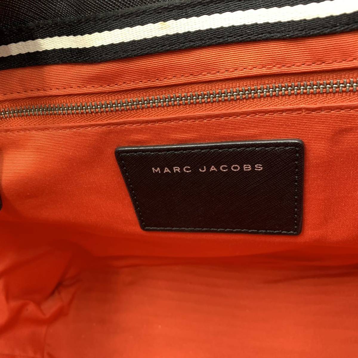 E ☆ 高級感溢れる!! '名作モデル' MARC JACOBS マークジェイコブス ロゴデザイン ショルダー ハンドバッグ 手提げ 肩掛け トートバッグ 鞄_画像10