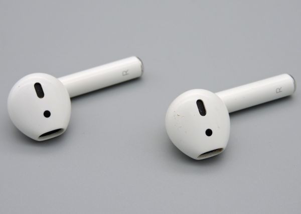 ●ジャンク Apple アップル Airpods ・ AirPods Pro エアーポッズ プロ イヤホンのみ まとめ 7点 A2032 A2083 A2084 A2698 A2699_画像2