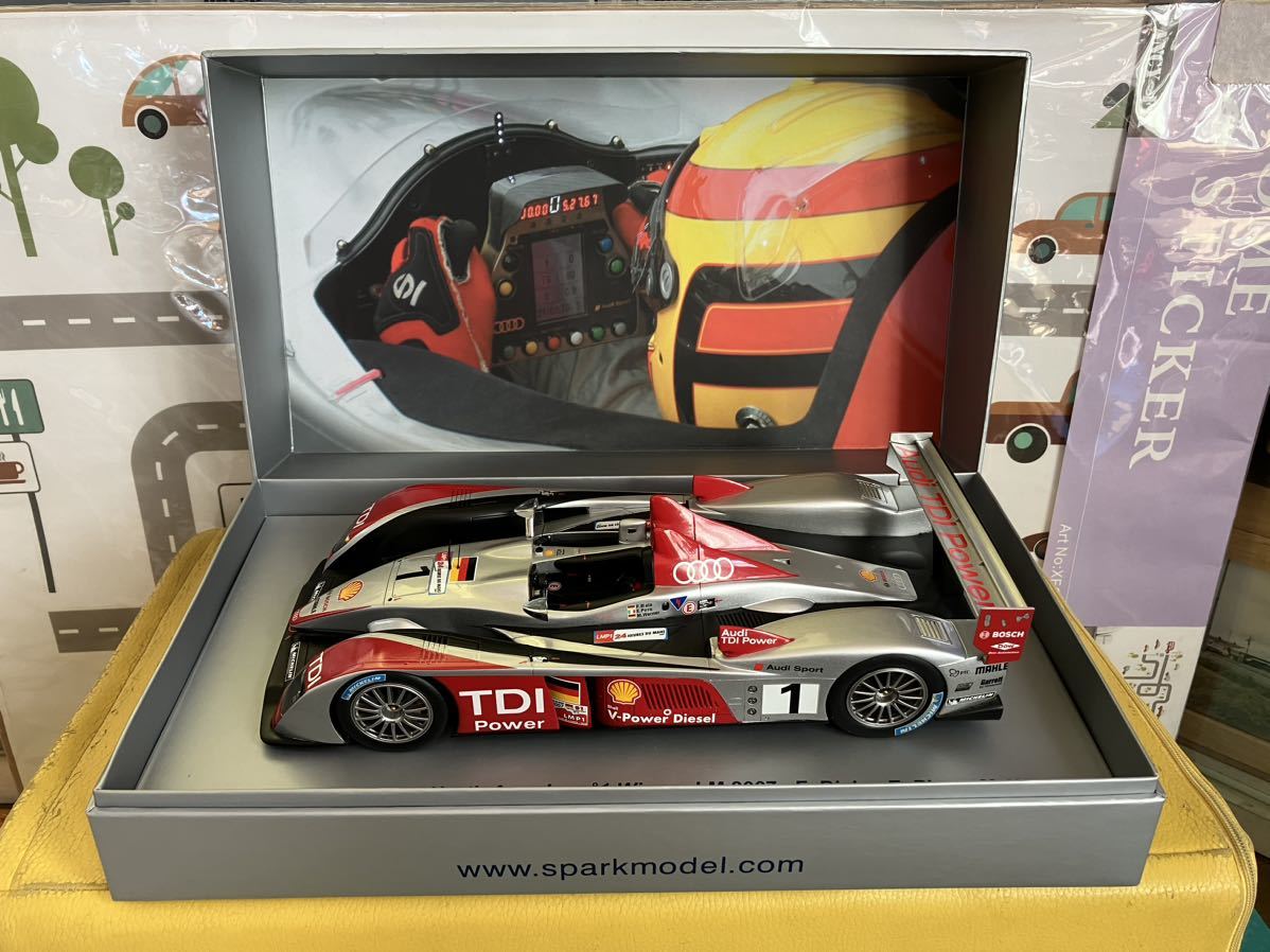 スパークモデル　Spark 1/18 アウディ Audi R10 TDI Audi Sport North America n°1 Winner LM 2007 保管品_画像1