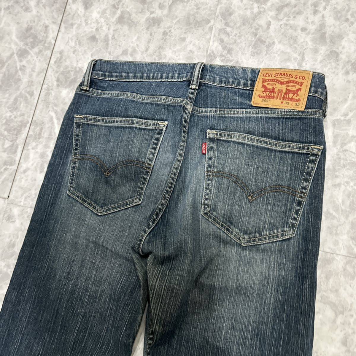 EE @ 古着 '都会のアメカジウェア'『LEVI'S リーバイス』505 ストレート デニム パンツ / ジーンズ W32 L32 メンズ 紳士服 ボトムス _画像5