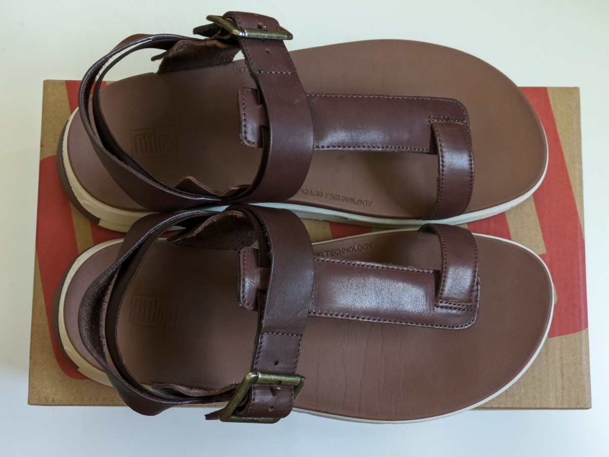 ☆★☆フィットフロップ fitflop レザーサンダル ARLO LEATHER BACK-STRAP SANDALS US8 26cm 中古 定価25,300円 コンフォートシューズ_画像2