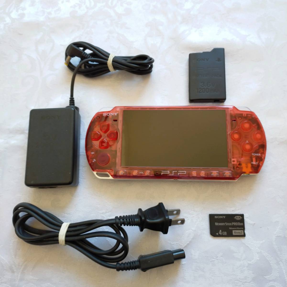 【美品】【カスタム】PSP 3000 すぐ遊べるセット(クリアレッド)