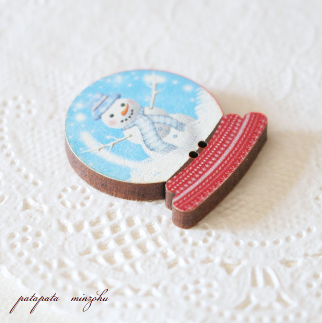 スノードーム ・ 雪だるま フランス 製 木製ボタン アトリエ ボヌール ドゥ ジュール クリスマス 小物 雑貨 パタミン ボタン ハンドメイド_画像2