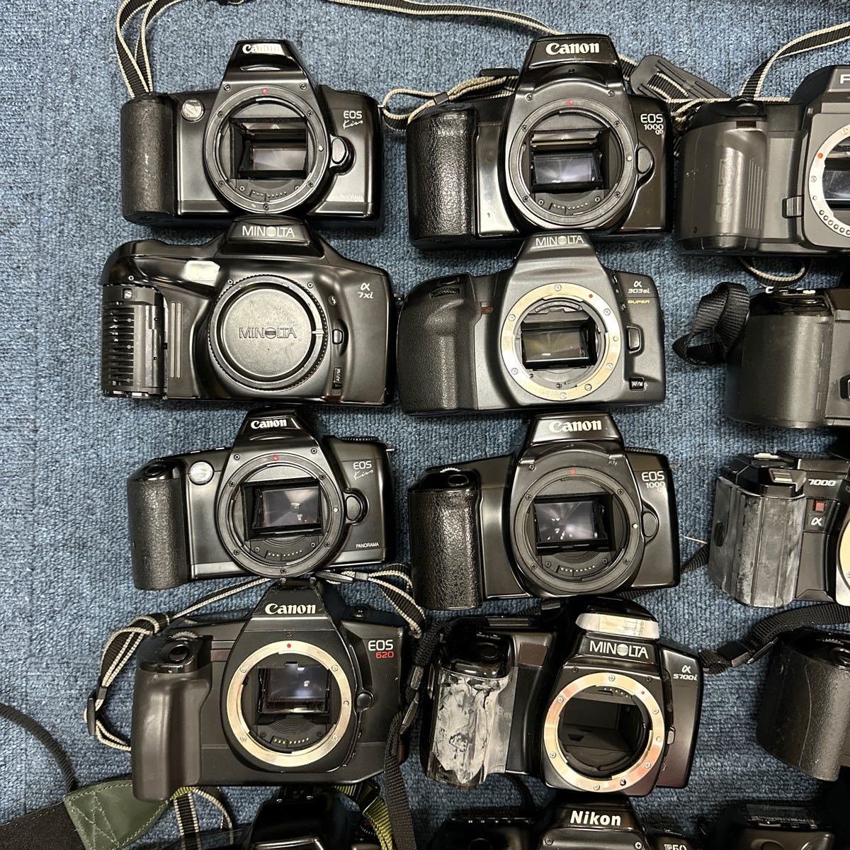 計:33個　Canon Nikon PENTAX MINOLTA 一眼　フィルムカメラ　まとめ売り　ジャンク品　大量セット　C019_画像2