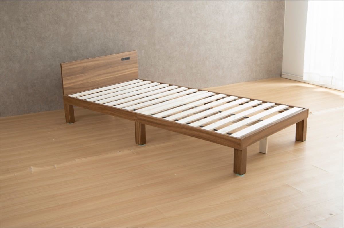 【新品未使用】コンセント付きすのこベッド 天然木 木製 シングル フレームのみ ブラウン_画像9