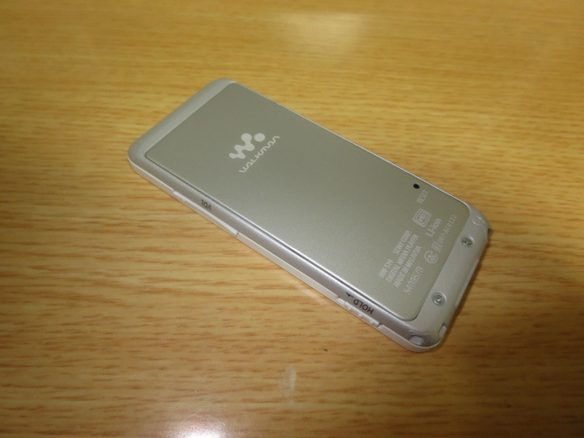 垃圾1日元〜超級漂亮的文章索尼Walkman NW-S14最高損失8GB 原文:ジャンク　1円～超美品最落無　ソニーウォークマン　NW-S14　ホワイト　8GB　