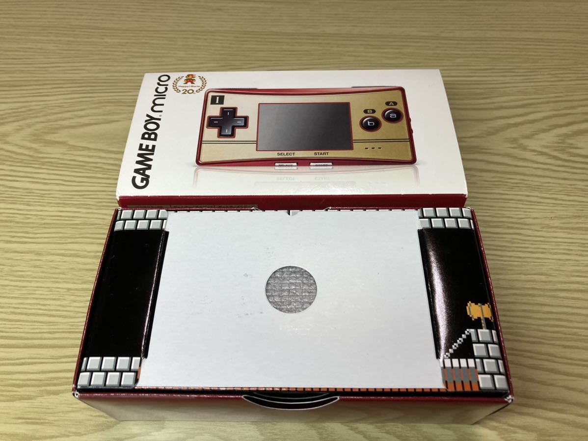 新品同様　ゲームボーイミクロ　ファミコンカラー　付属品完備　任天堂 Nintendo ニンテンドー　GAME BOY micro _画像6