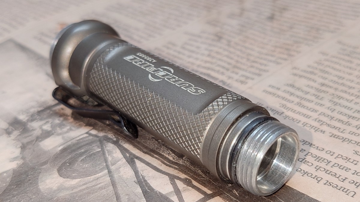 Yahoo!オークション - 【美品】SUREFIRE E2E Executive Elite 旧 Yahoo!オークション - 【美品】SUREFIRE E2E Executive Elite 旧