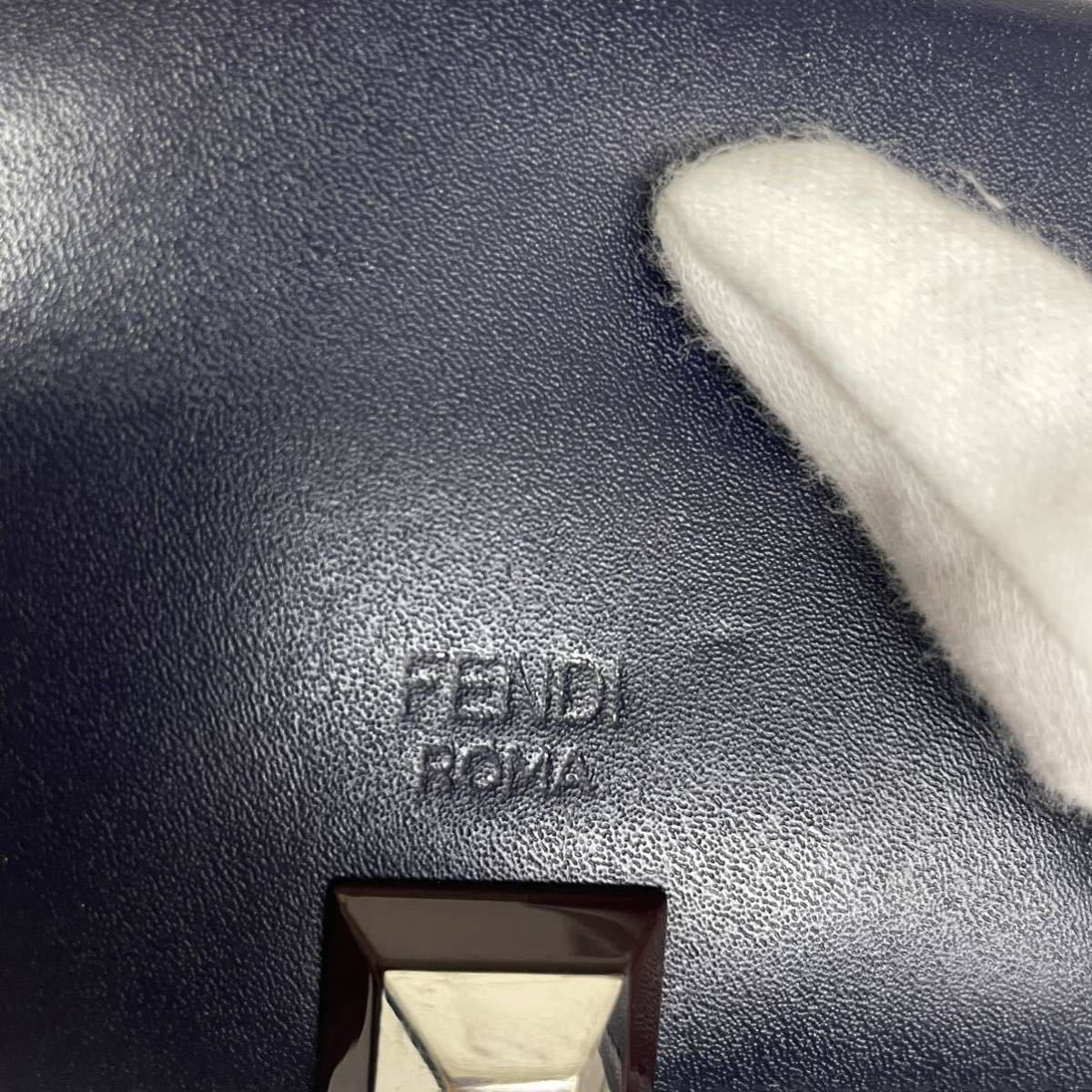 【贅沢品の極み】FENDI フェンディ　カードケース　名刺入れ　パスケース　レザー　本革　ネイビー_画像3