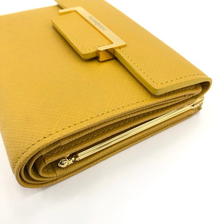 Yves Saint Laurent　イヴサンローラン　二つ折り財布　がま口　イエロー【BKAW6099】_画像4