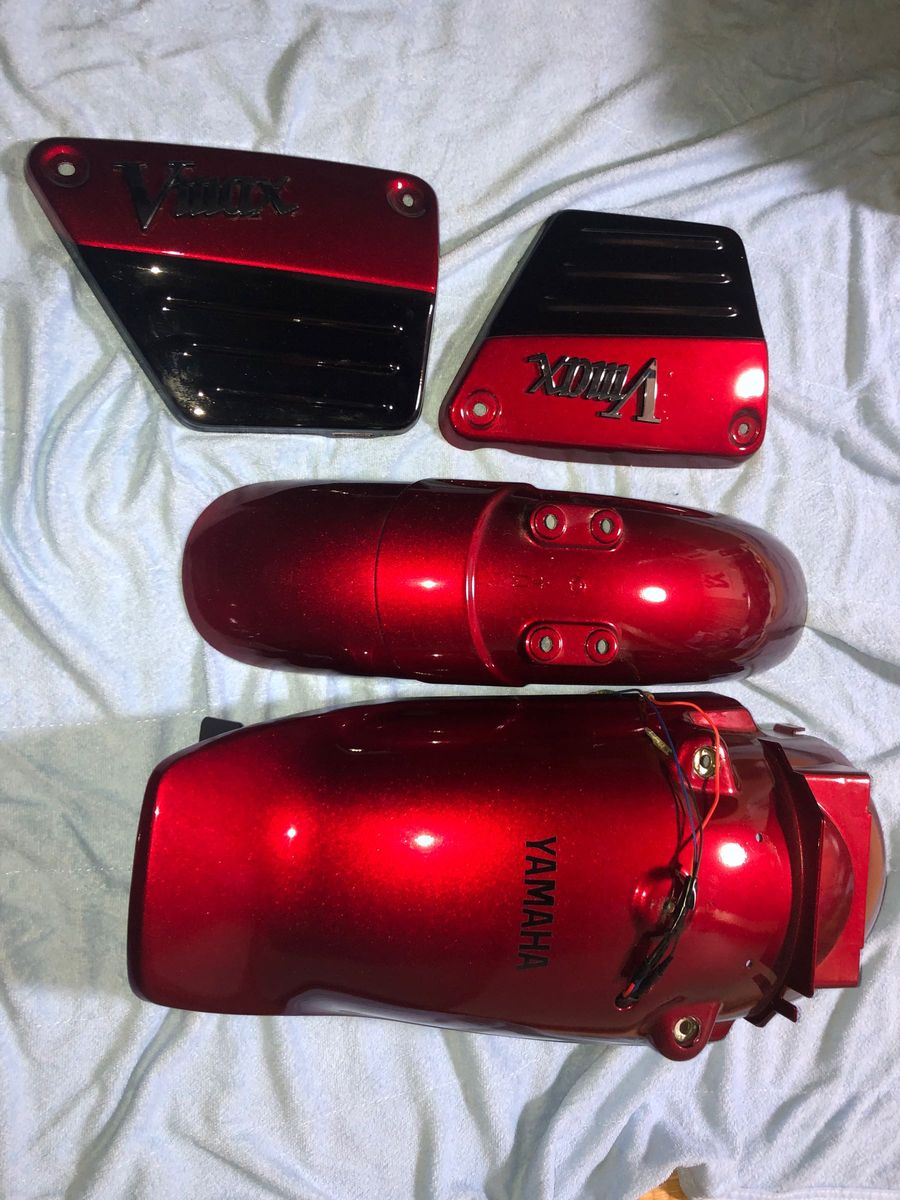 ヤマハ V-MAX1200外装セット(純正品ベース)キャンディーレッド ヤマハ V-MAX1200外装セット(純正品ベース)キャンディーレッド