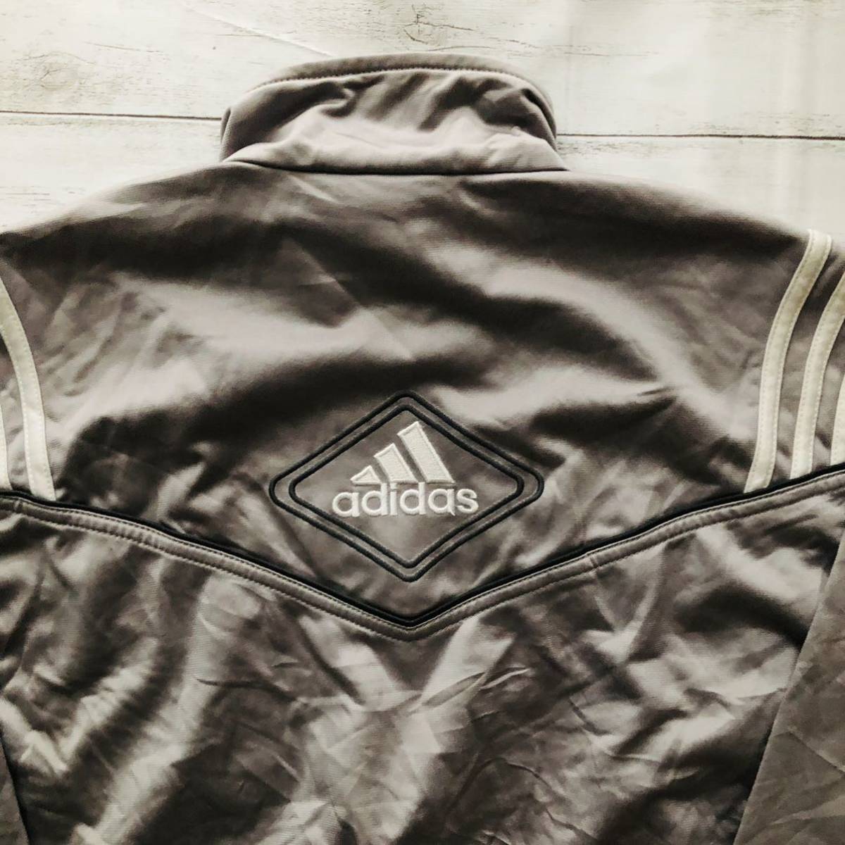 アディダス　adidas XL トラックジャケット　ジャージ　シルバー_画像7