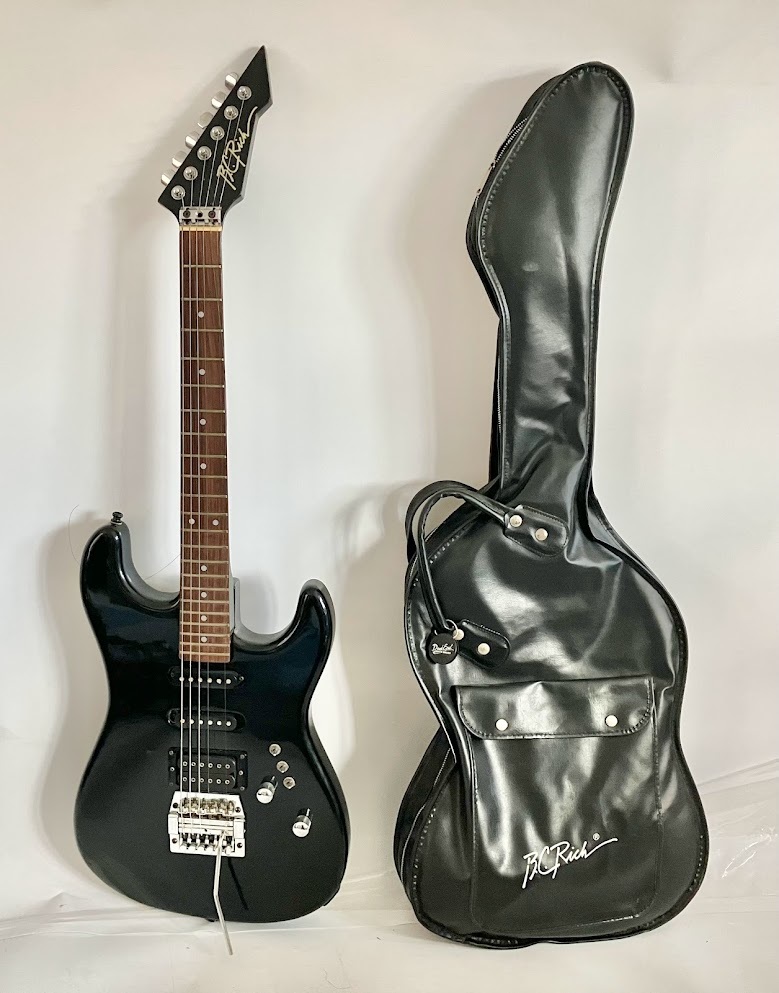  B.C.Rich ビーシーリッチ ストラトボディ ディンキータイプ ブリッジ Kahler Flyer エレキギター 弦楽器 ソフトケース付き (23/10/21)_画像1