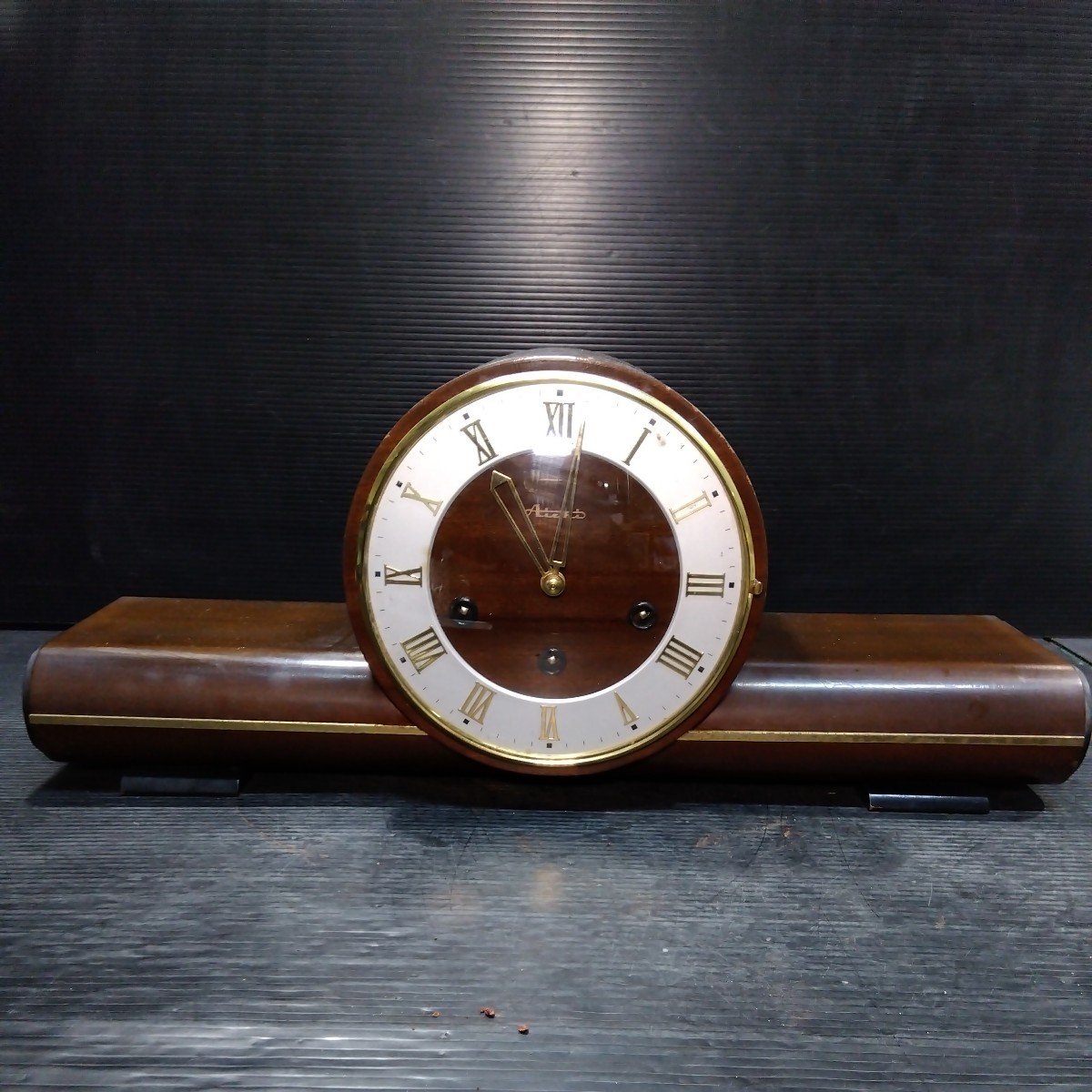 コレクター放出品 ねじ生きてます アイチの時計 No.947 愛知時計 古い 置時計 ネジ巻き 手巻き ゼンマイ式 アンティーク 古時計_画像1