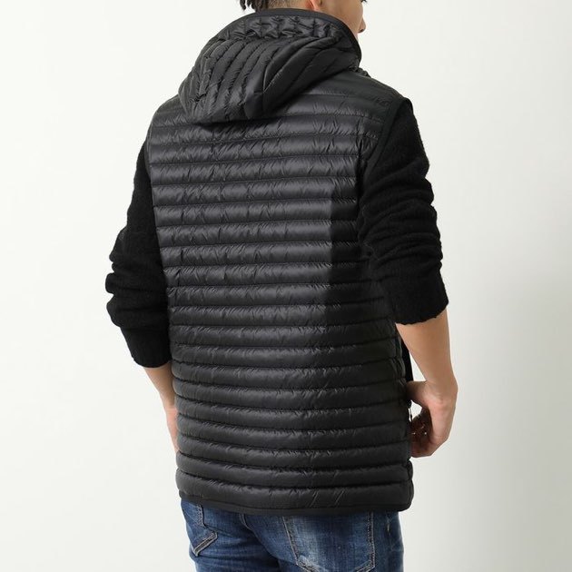 定価12 5万円 BURBERRY バーバリー ダウンベスト ロゴ LOXHILL 定価12 5万円 BURBERRY バーバリー ダウンベスト ロゴ LOXHILL