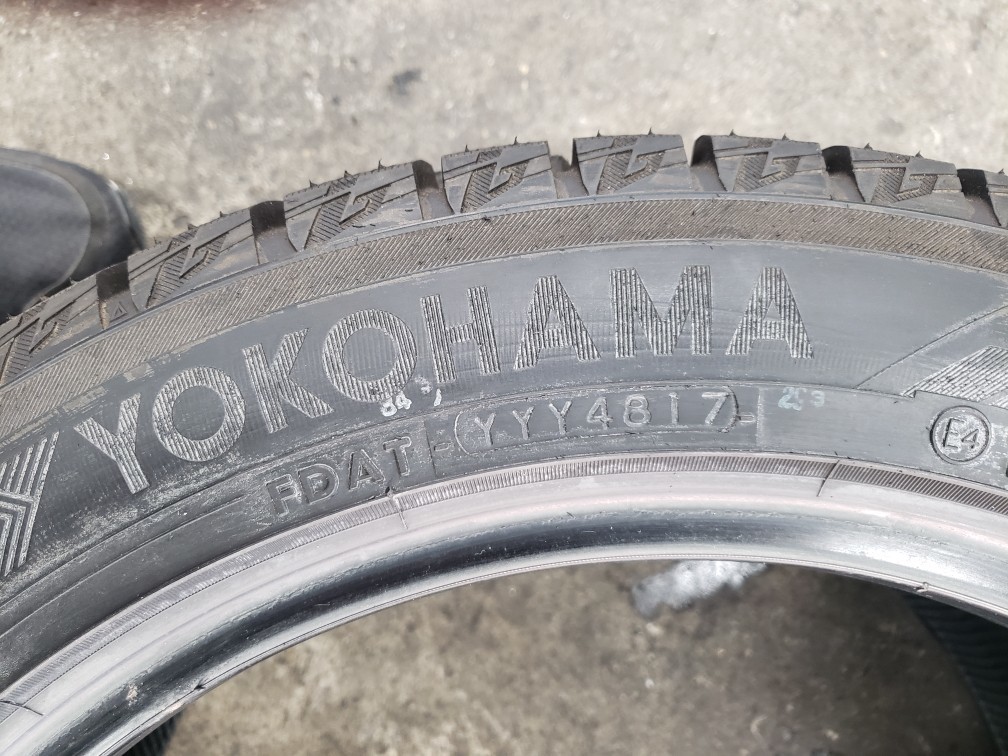  ヨコハマ　ICE　GUARD　IG60　 245/45R17 　2本セット　未走行　10分山_画像5