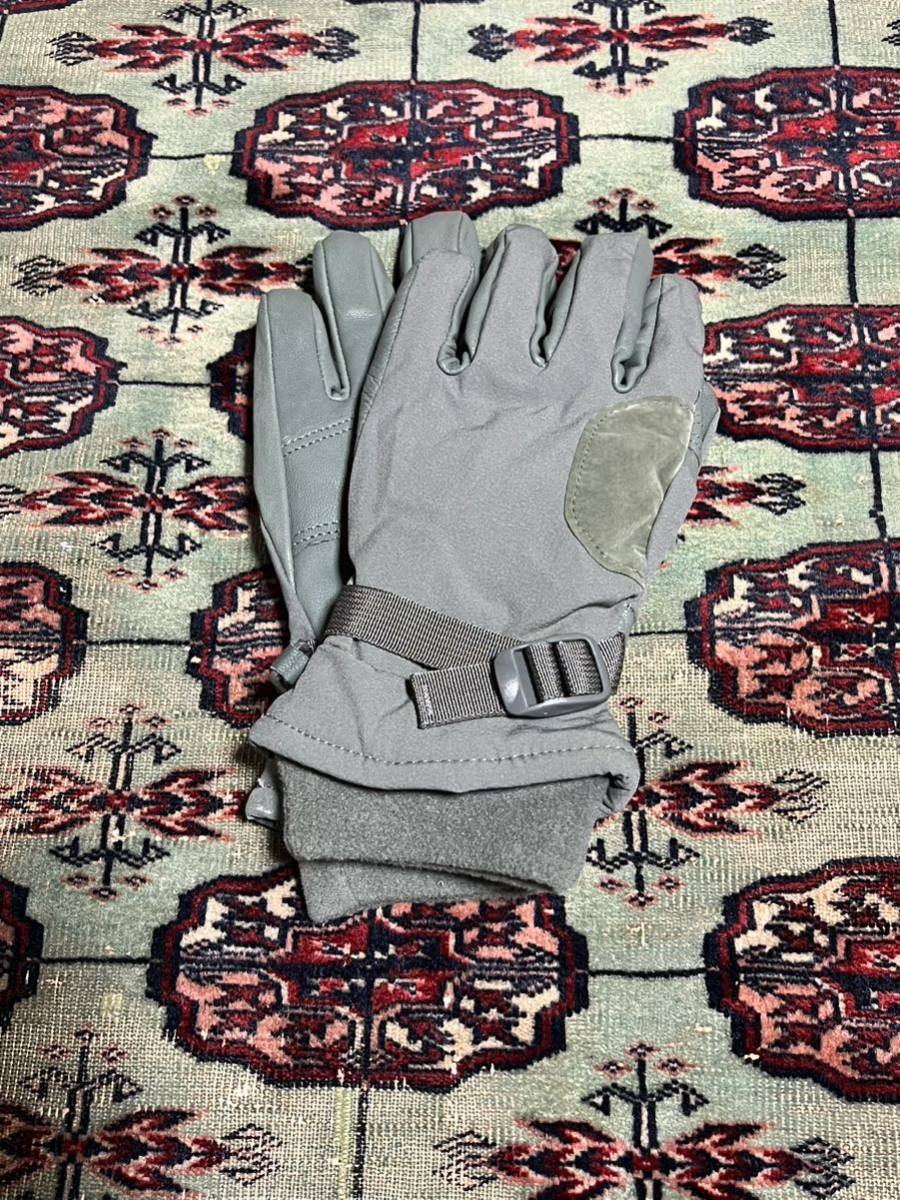 米軍 放出品 intermediate gloves グローブ 手袋 サイズ M バイク 自転車 ハーレー エボ ショベル 寒冷地_画像1