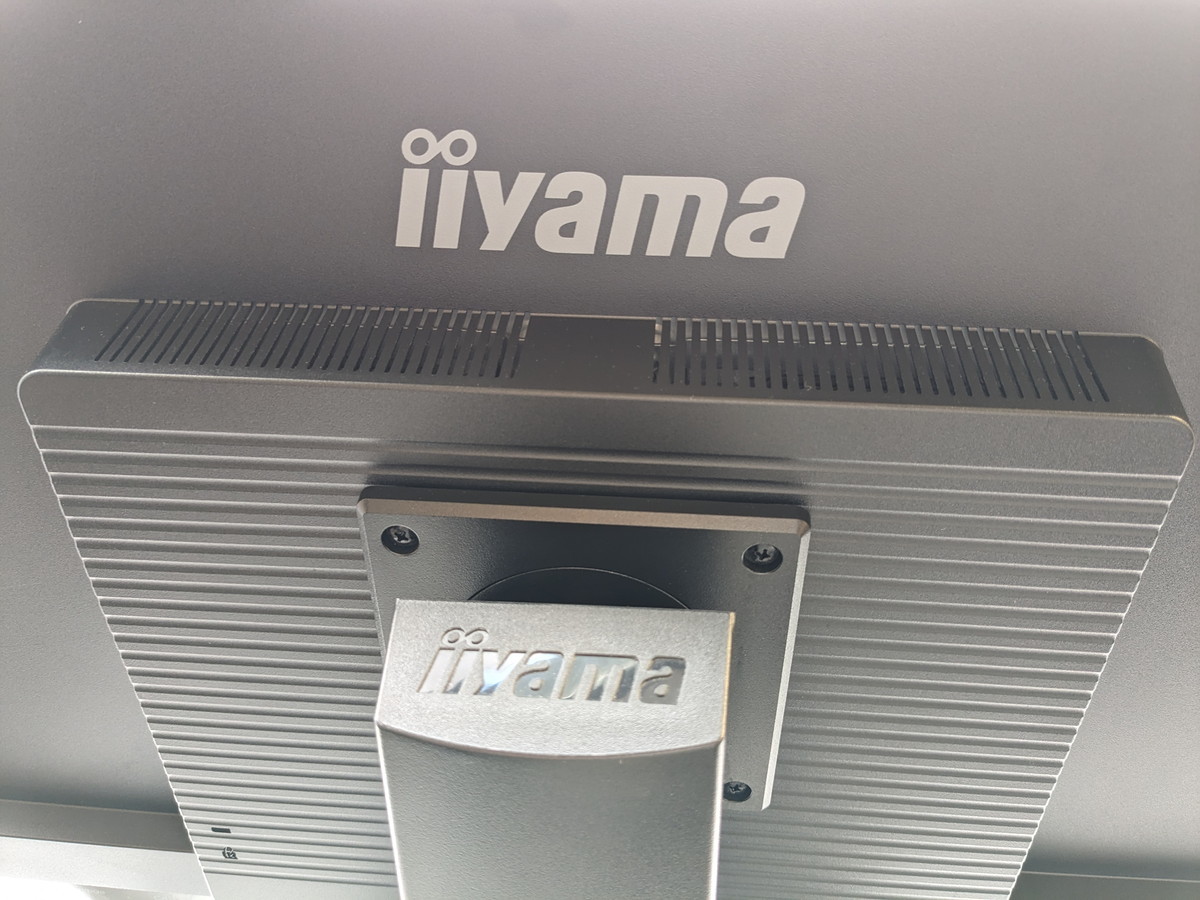 iiyama ProLite XB3270QS-B2　31.5インチ WQHD解像度対応　IPS方式パネル 液晶ディスプレイ_画像4