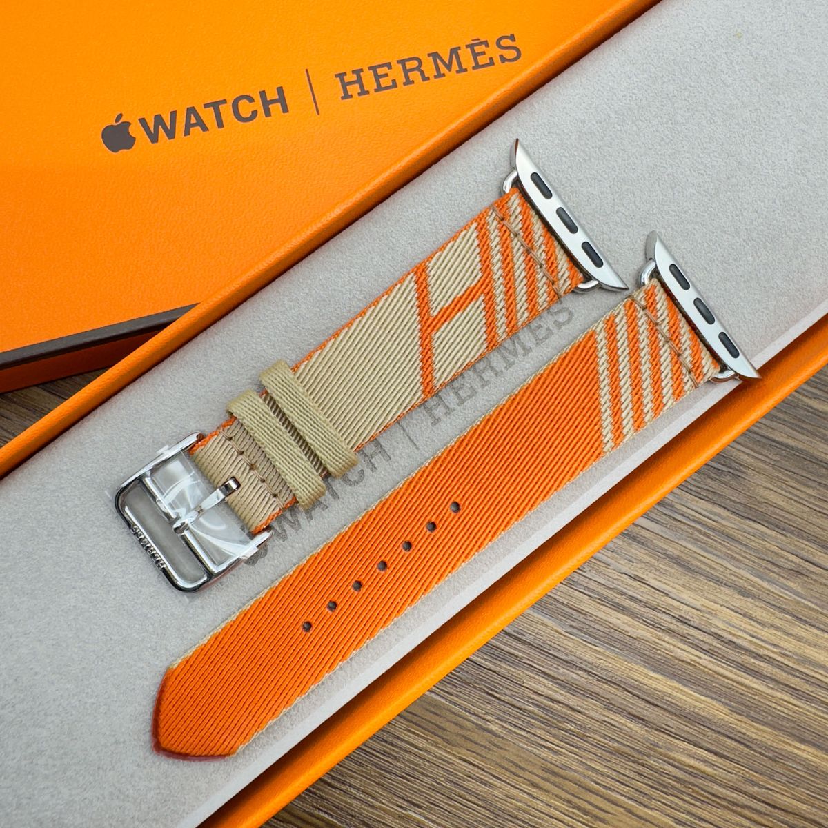 1452 Apple Watch エルメス　オレンジ　ジャンピング　HERMES