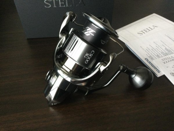 【未使用】 シマノ(SHIMANO) スピニングリール 22 ステラ C5000XG