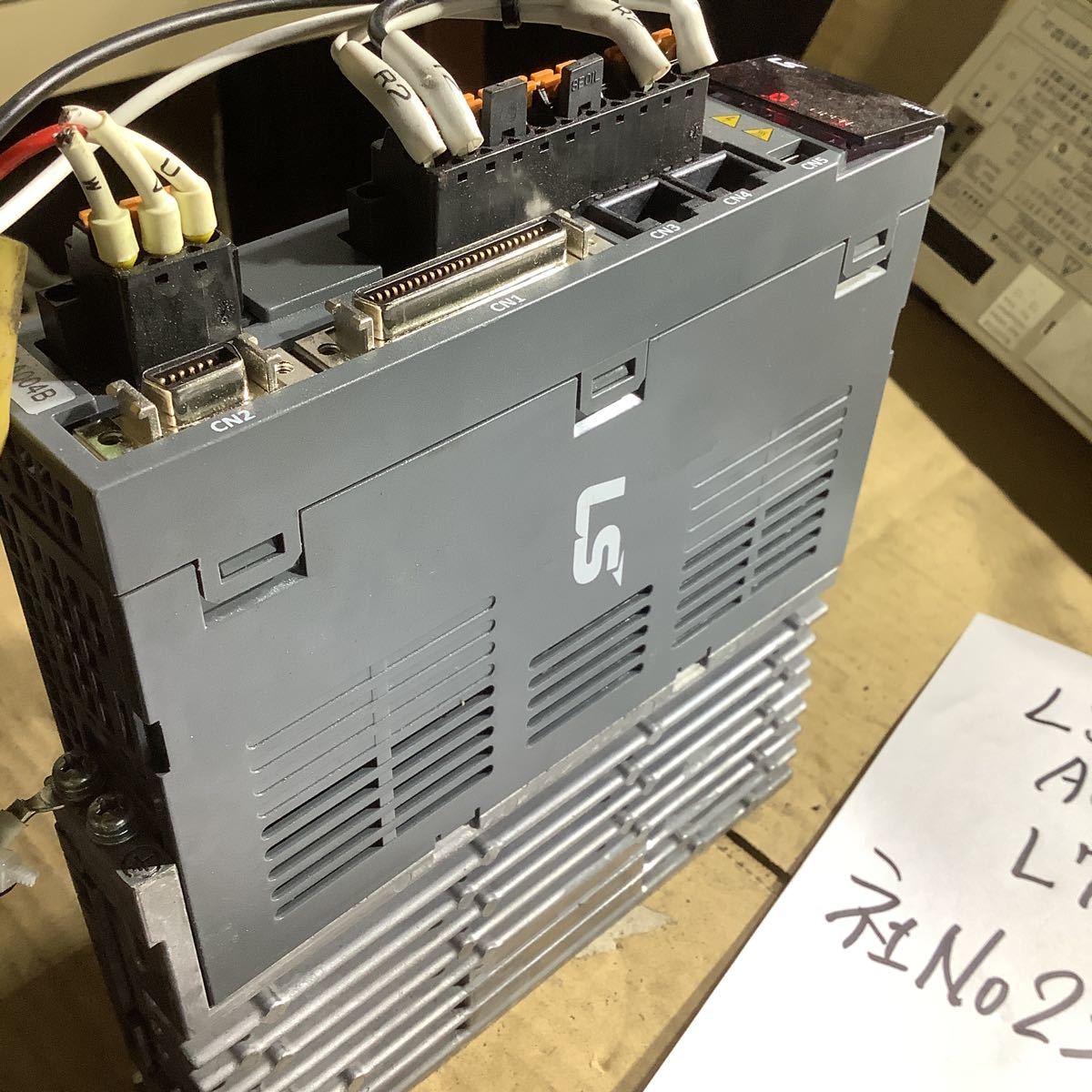 LS Xmotion ACサーボドライブ　 L7S004B 中古品一般通電まで済みです。動作未確認です。_画像6