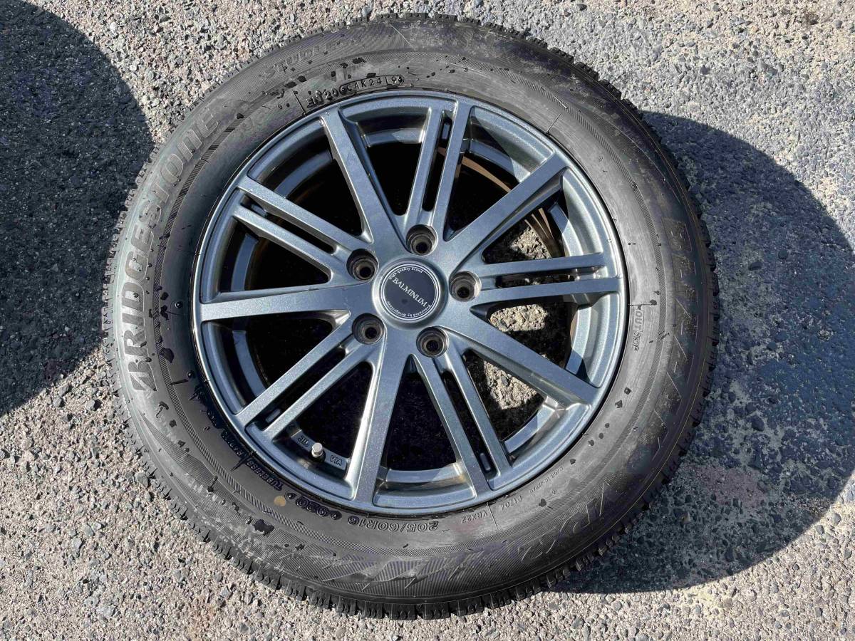 社外アルミ スタットレスタイヤ付 BRIDGESTONE BLIZZAK VRX2 タイヤサイズ205/60R16(2019年8分山位) 4本_画像9