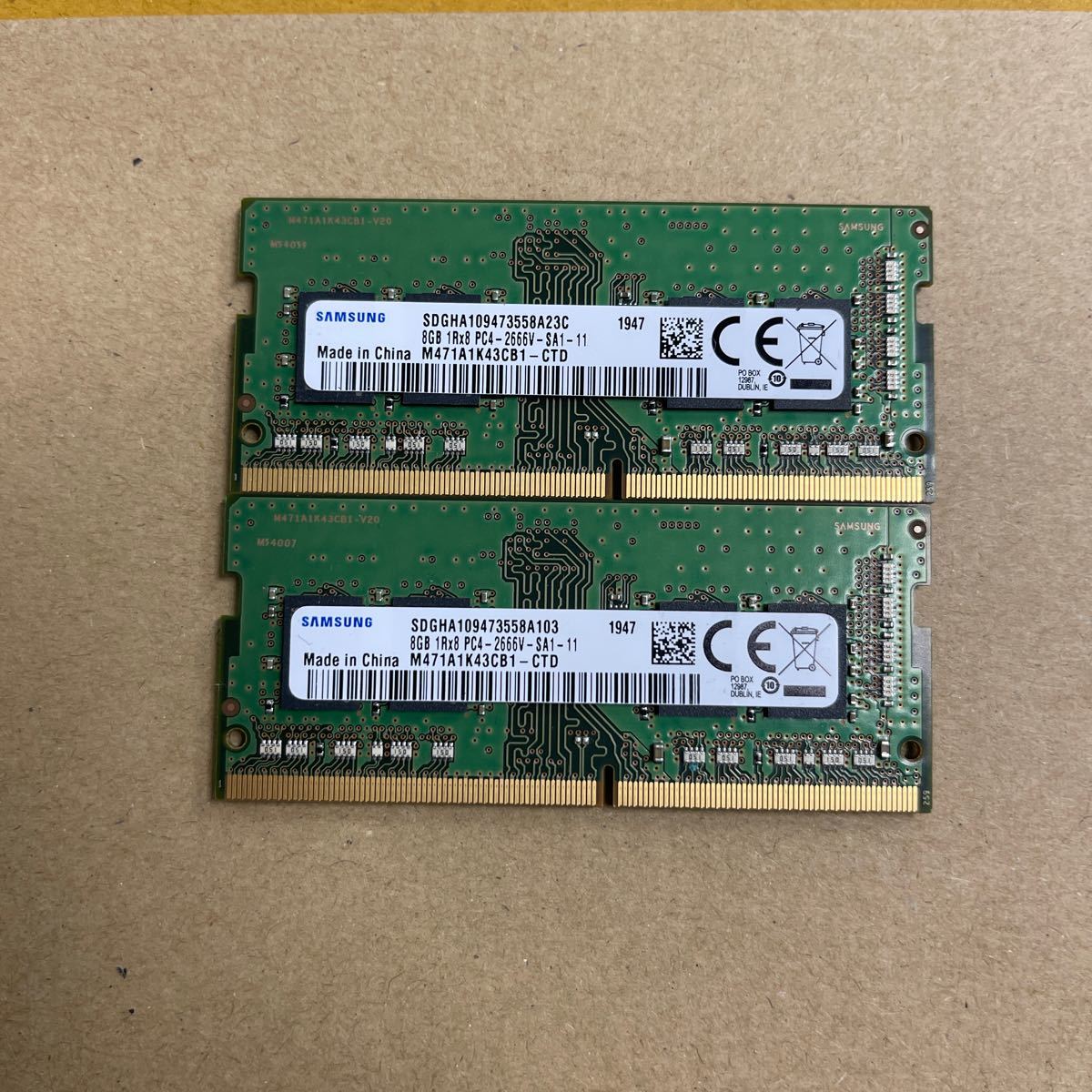 E21 SAMSUNG ノートPCメモリー　8GB 1R×8 PC4-2666V ２枚_画像1