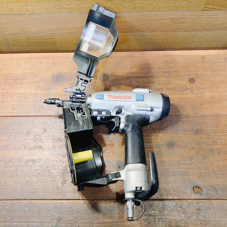 7日保証・整備済】消耗部品多数交換 マキタ 常圧 50mm ロール釘 7日保証・整備済】消耗部品多数交換 マキタ 常圧 50mm ロール釘