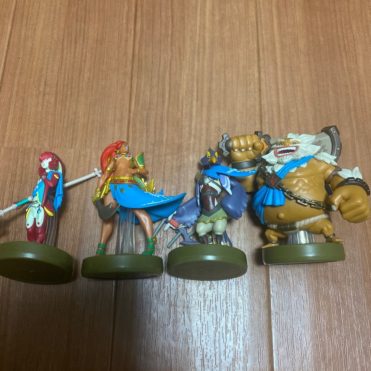 中古　ゼルダの伝説シリーズ　amiibo 4人の英傑　ダルケル　ミファー　ウルボザ　リーバル