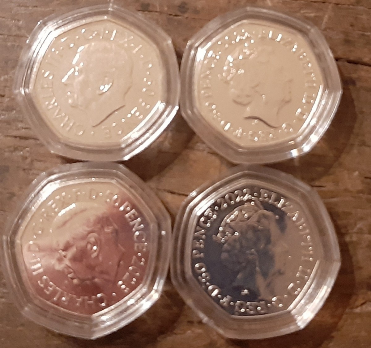 4種類 エリザベス女王 新デザイン イギリス 英国本物 50ペンスコインイギリス 英国 コインNew Uncirculated coin from Bank of England_画像2