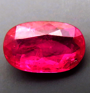 ルビー 0.62ct 裸石 ルース 特徴的な高彩度の赤 ミャンマー産 瑞浪鉱物展示館 4902