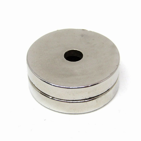 「a19-a2」 強力 磁石 ネオジウム 30×5mm 2個 セット / ネオジム 丸型 皿穴 ネジ穴 マグネット_画像1